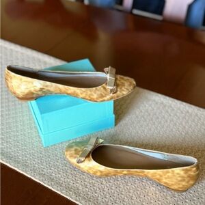 Stuart Weitzman gold patent animal print ballet flat sz 7 1/2 M